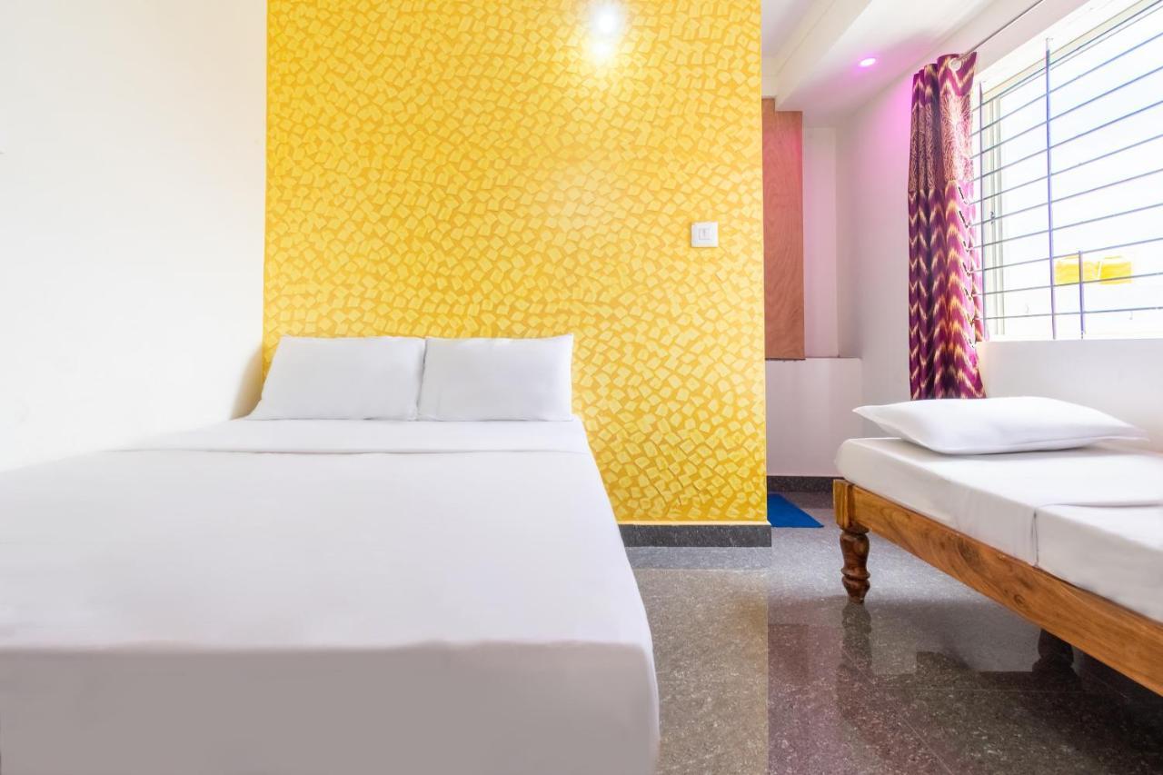 Spot On 45103 Galaxy Grand Hotel Narasimharaja Puram Exterior photo